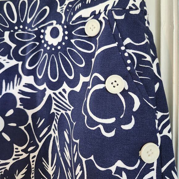 NWOT Talbots 8P Navy White Floral Mini Skirt Cotton Stretch Nautical Coastal - Picture 2 of 6